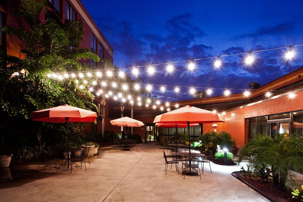 Doubletree By Hilton Fort Myers At Bell Tower Shops Dış mekan fotoğraf