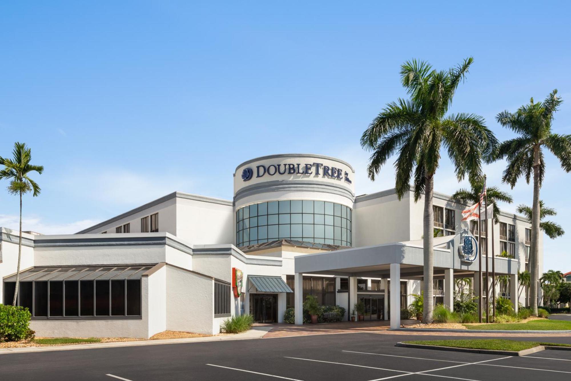 Doubletree By Hilton Fort Myers At Bell Tower Shops Dış mekan fotoğraf
