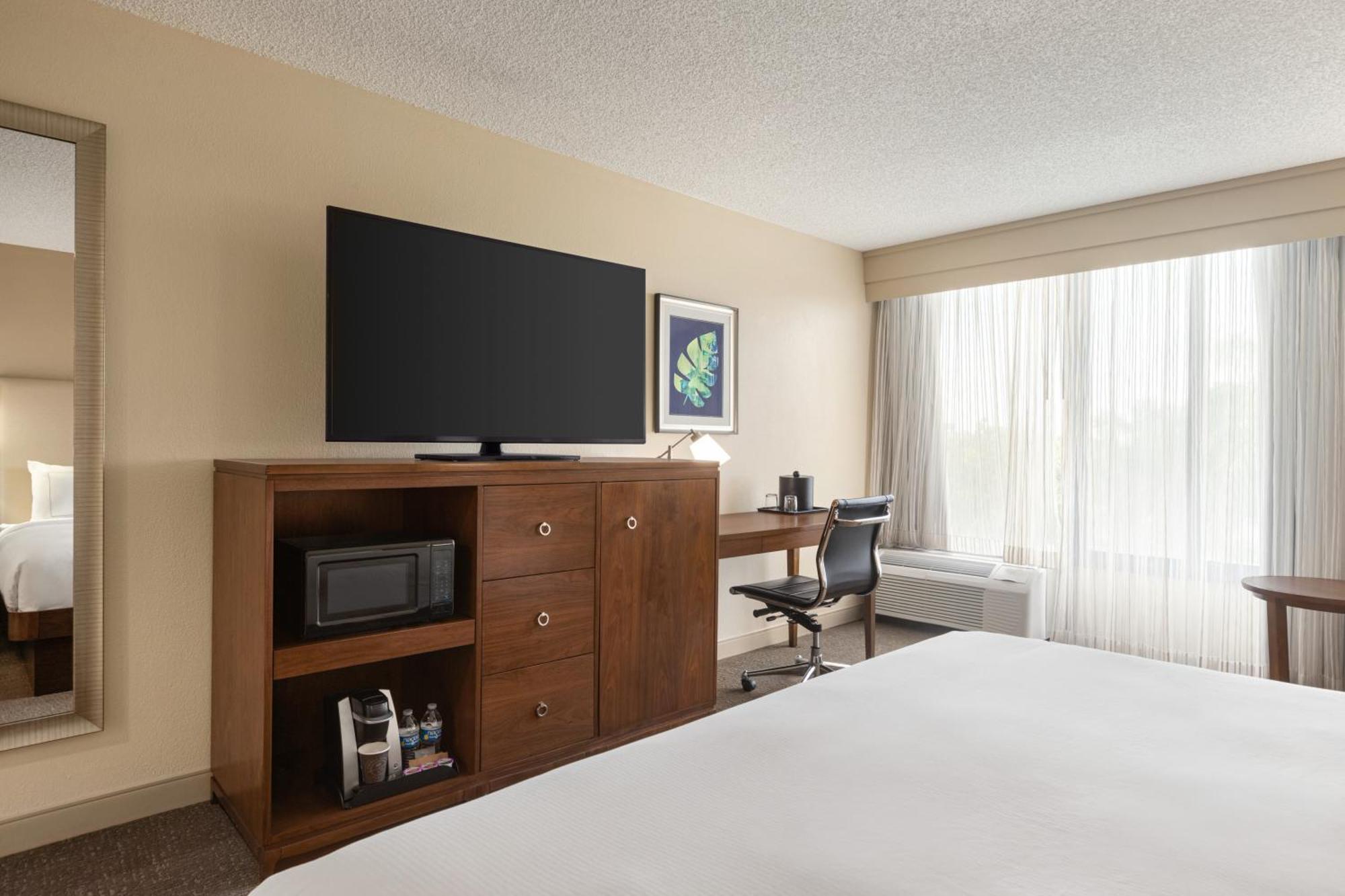 Doubletree By Hilton Fort Myers At Bell Tower Shops Dış mekan fotoğraf
